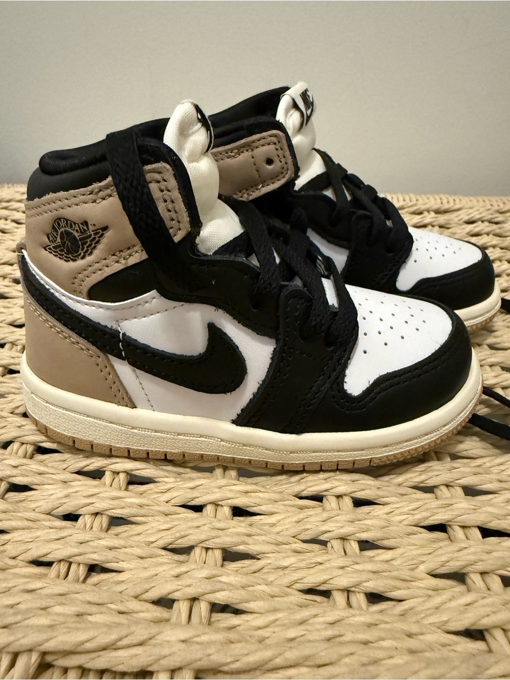 Jordan Kids High-Top Sneakers in White, Black & Tan